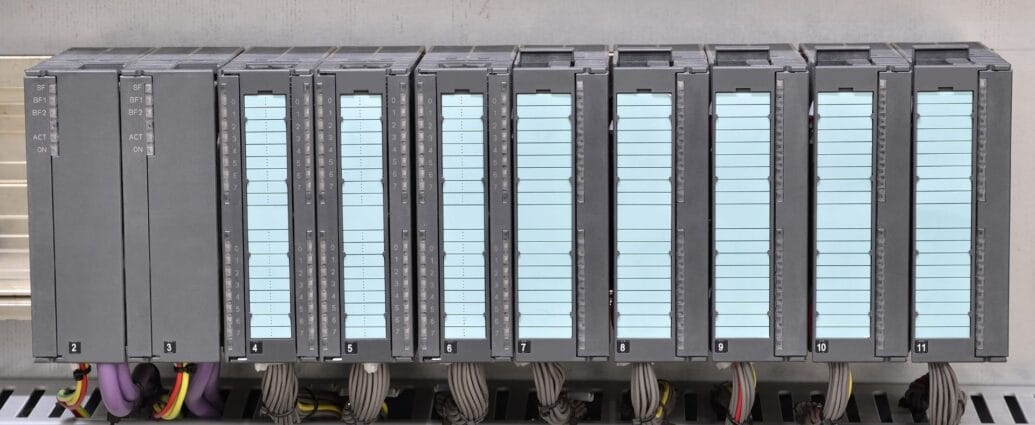 Schneider Programmable Logic Controller_