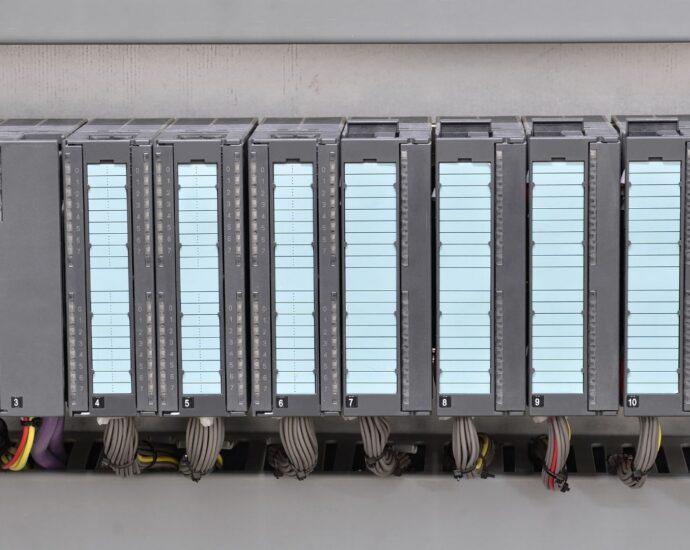 Schneider Programmable Logic Controller_